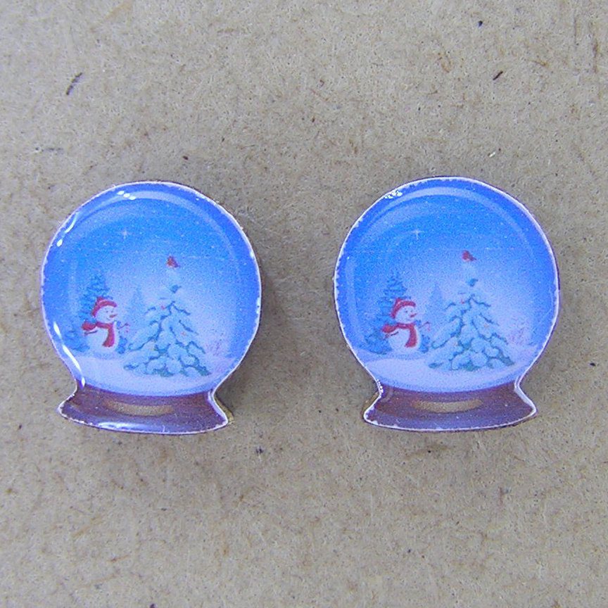 CHRS006 - Snow Globe 2