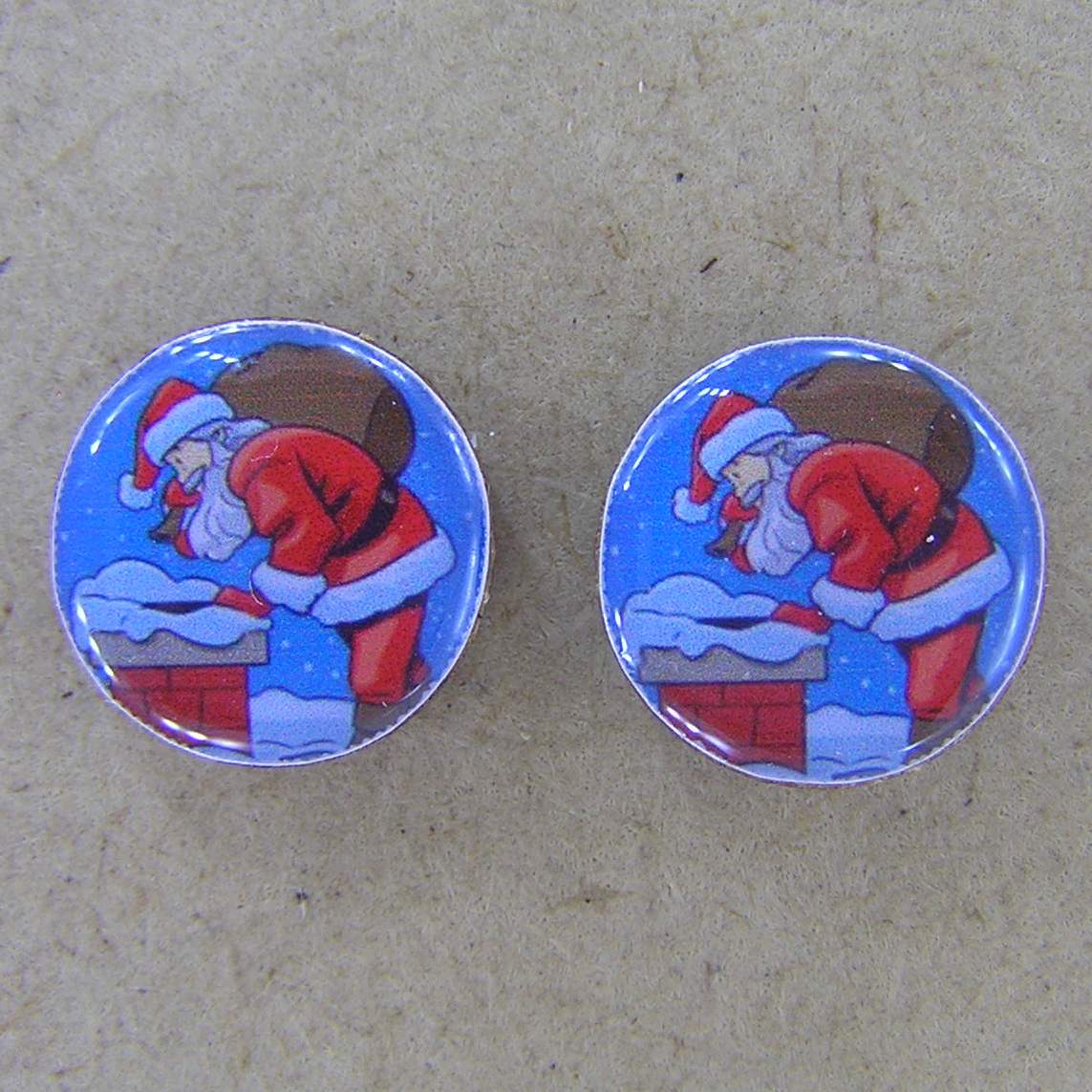 CHRS013 - Santa at Chimney