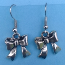 CLO017 - Bows CLO017 - Bows