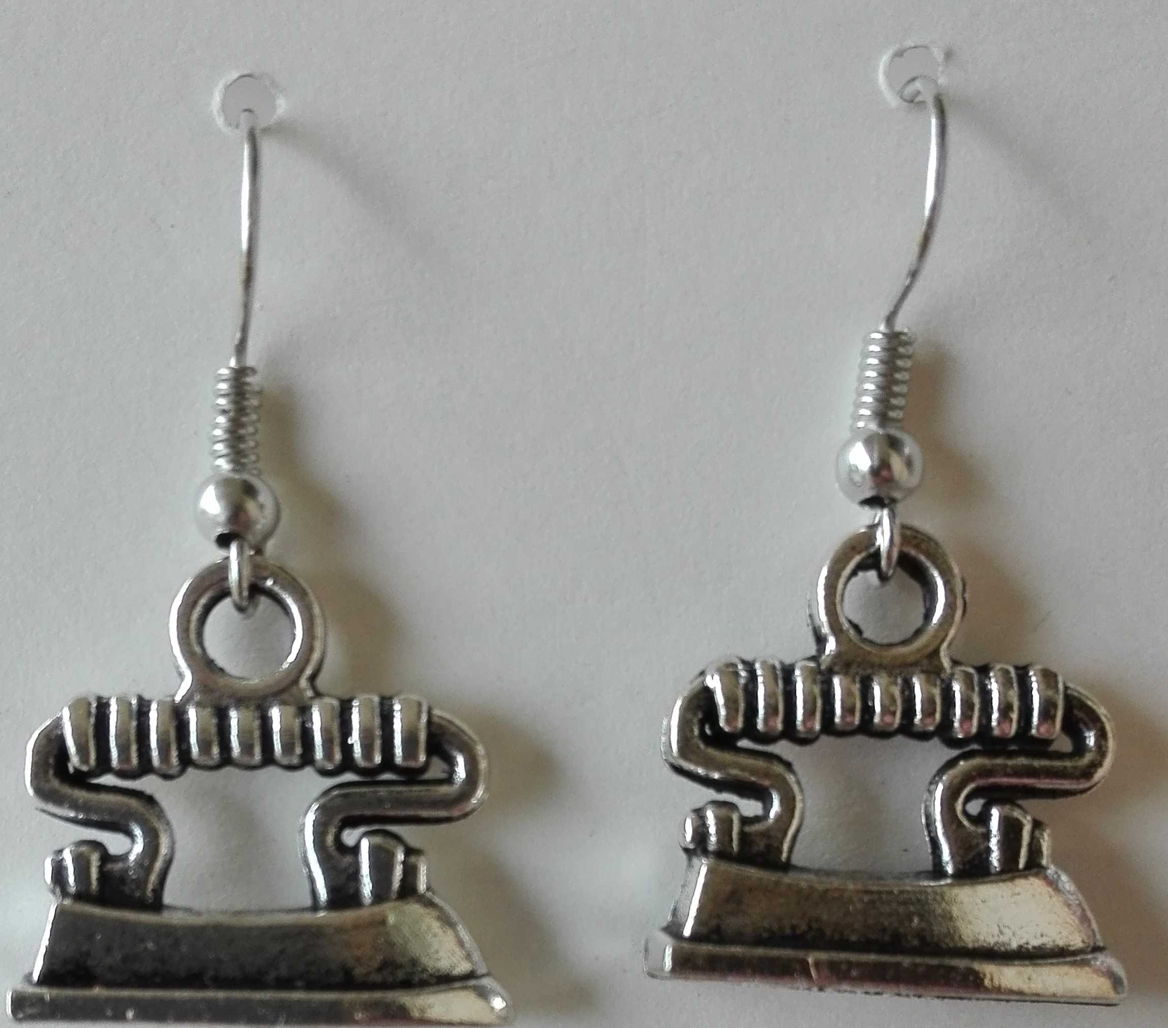 SEW002 - Antique Irons