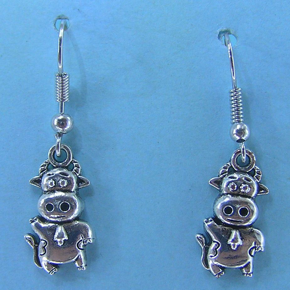 FUN032 - Cow with Bell