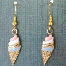 FOO010 - Icecreams FOO010 - Icecreams