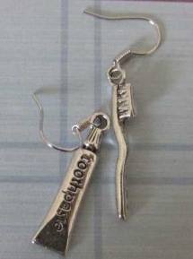 FUN010 - Toothpaste and Brush FUN010 - Toothpaste and Brush