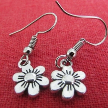 LTF034 - Dainty Daisies LTF034 - Dainty Daisies