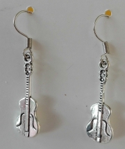 MUS001 - Guitars MUS001 - Guitars