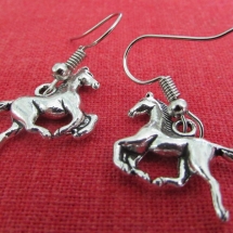 PET010 - Horses PET010 - Horses